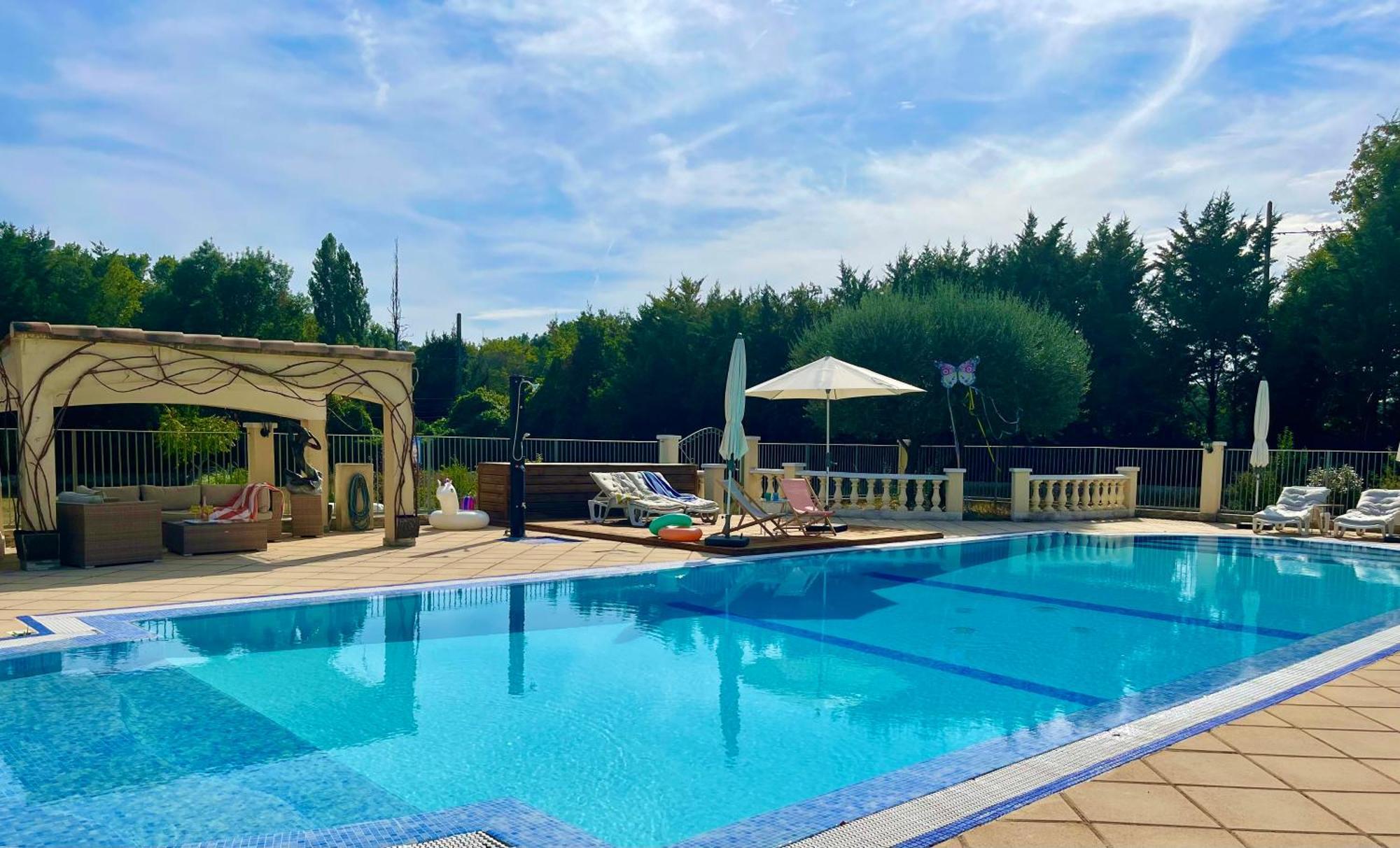 Les Terrasses De Valerian Villa Brignoles Exterior photo